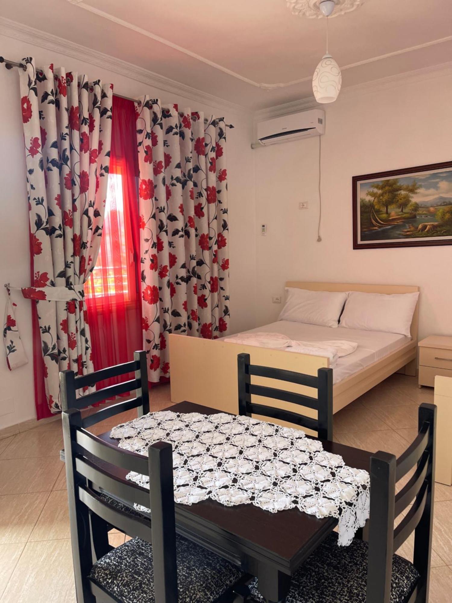 Ferienwohnung Kristeo Vlorë Exterior foto